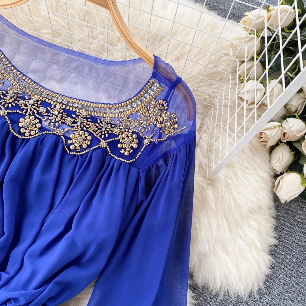 فساتين على الطراز الفرنسي لعام 2025 فساتين عالية الإحساس مطرزة برقبة دائرية ملابس نسائية صيفية جديدة فستان تنحيف الخصر الناضج بخفة