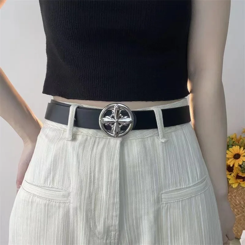 Vintage black belt with metal buckle, suitable for both men and women, simple, decorative, fashionable