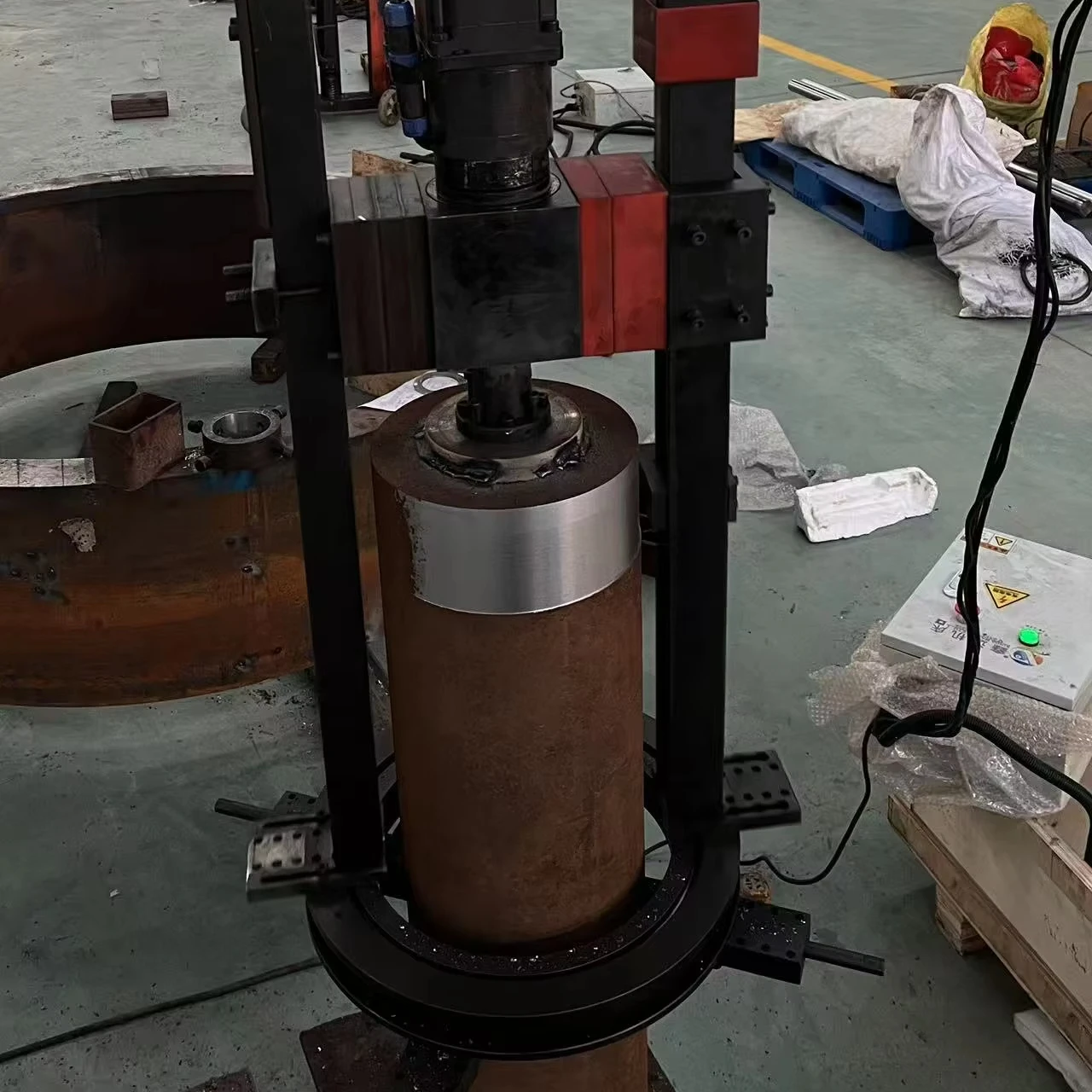 XDZ300 Portable Outer Diameter Lathe Shaft End Lathe, Used for On-site Shaft Bearing Seat Maintenance and Metal Turning