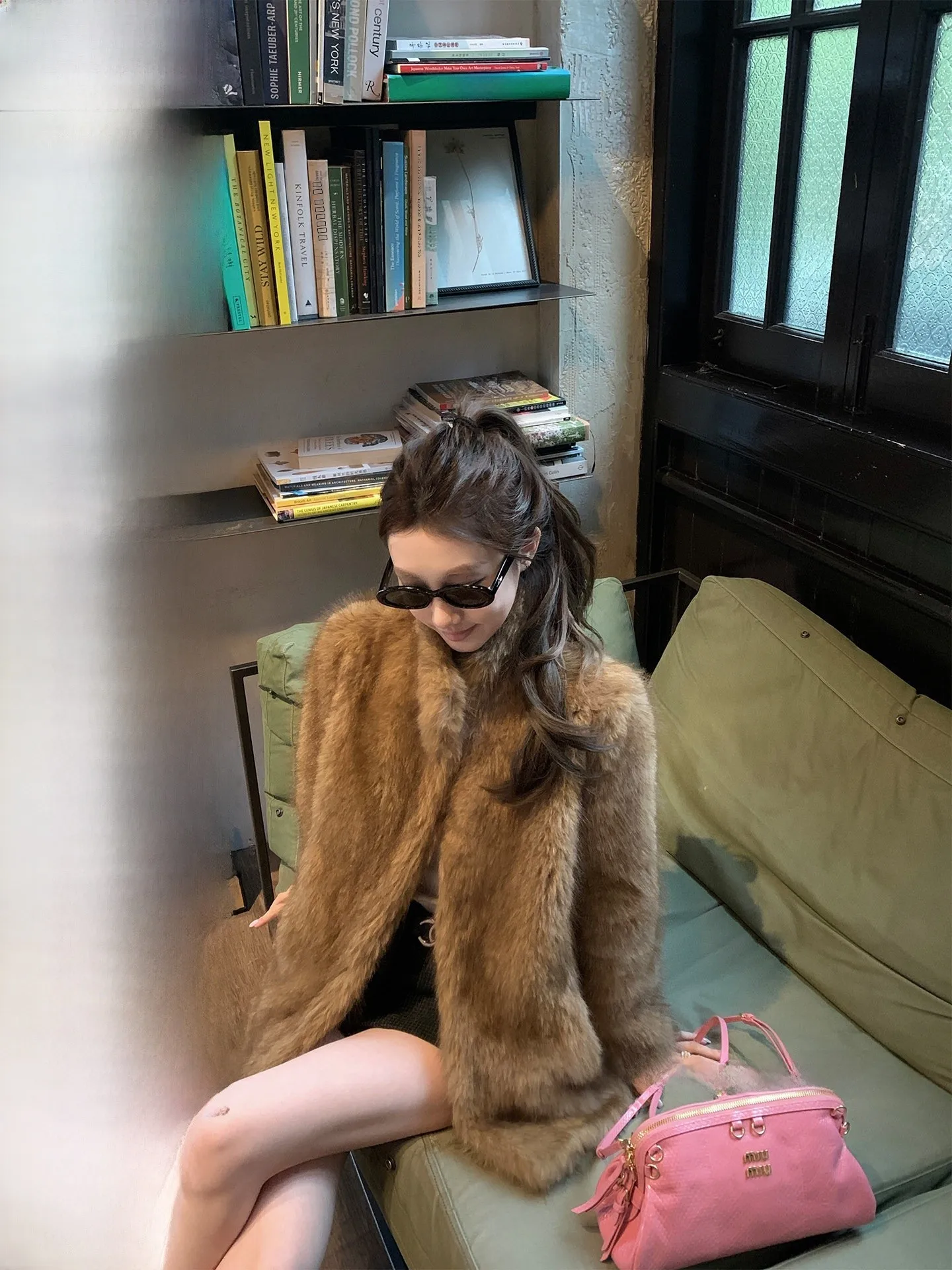 

Пальто из искусственного меха Chestnut Cacao Girl в винтажном стиле, с двойным окрашиванием, янтарного цвета, молодежное, повседневное, утепленное, с длинными рукавами, из полиэстера