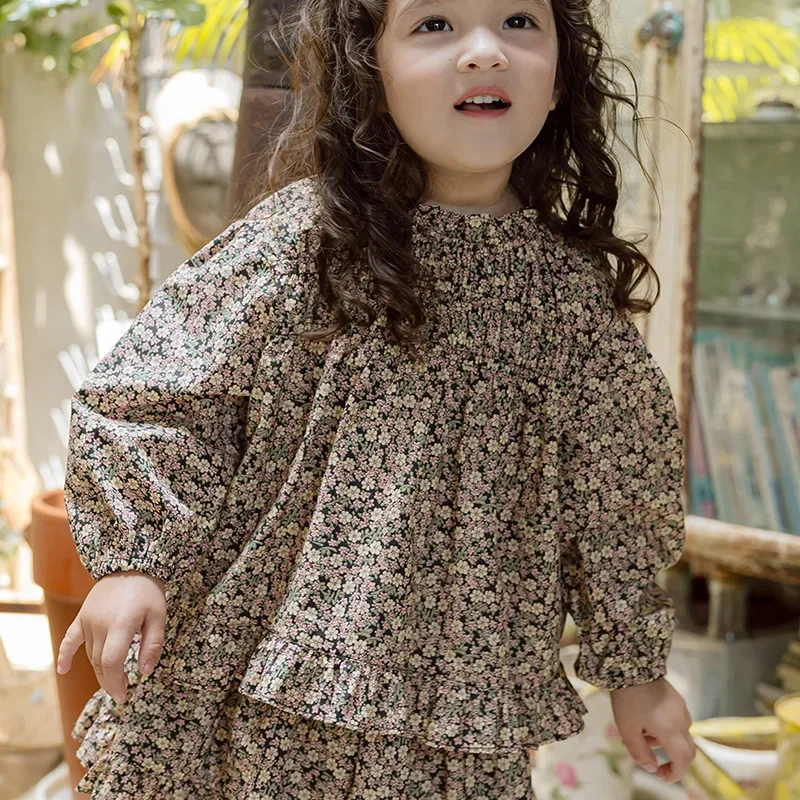

Blouses Autumn Children Clothing Girl Princess Flower Edge Collar Broken Flowers Shirt Tops 2025 Pleated Sweet Fashion