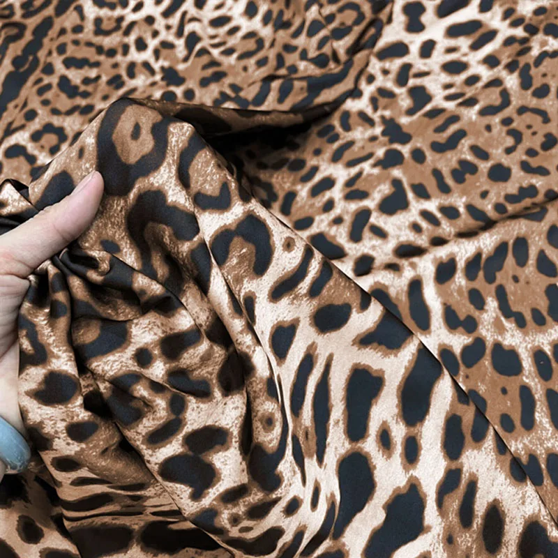 Europe And America Fashion Leopard Printed Imitate Silk Satin Or Thin chiffon Fabric For WomanDress Blouse Handmade DIY Cloth