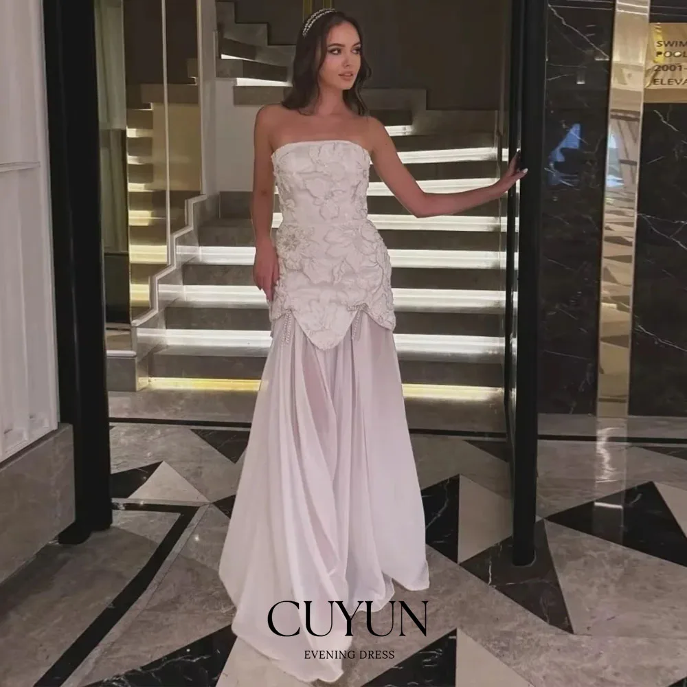 CUYUN فساتين لحضور الحفلات الموسيقية الطويلة الفاخرة المصنوعة من الدانتيل مخصصة من الزهور 2026 فستان سهرة للنساء بدون أكمام لحفلات الزفاف ثوب مسائي #1