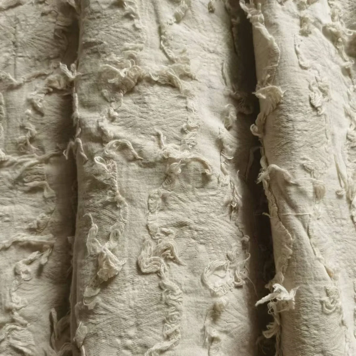 

Newly designed 3D embroidered jacquard linen-cotton fabric for DIY sewing, garment design fabric, home decoration fabric