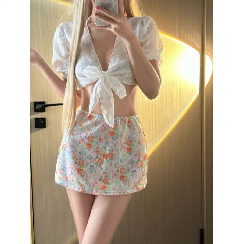 Girl's floral cotton lace-up short-sleeve cover-up, conservative skirt-style slim-fit bikini two-piece swimsuit for women