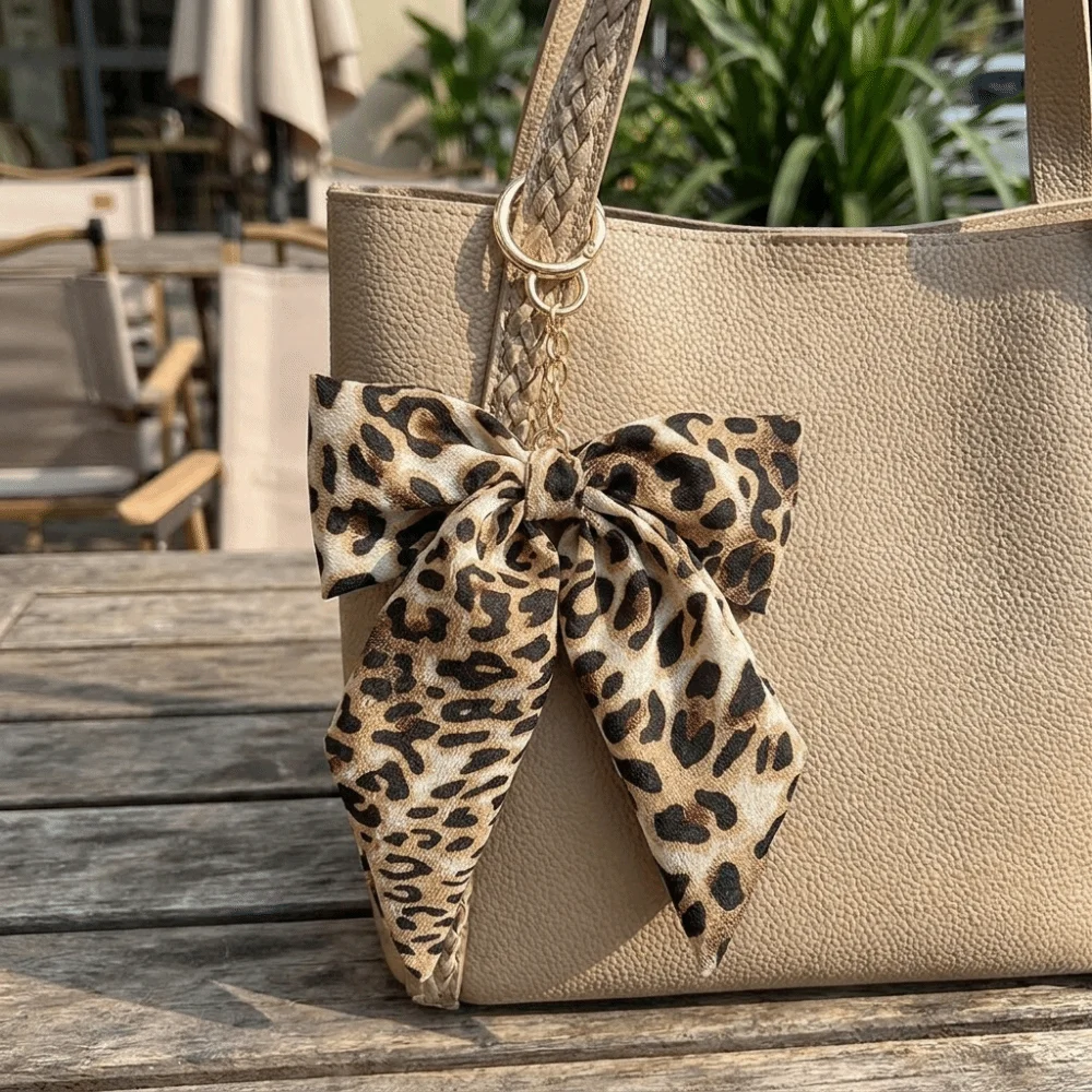 Cute Style Zinc Alloy Leopard Print Keychain Polyester Fabric Bow Bag Charm Oversized Durable Design Keyring Accessory Gift