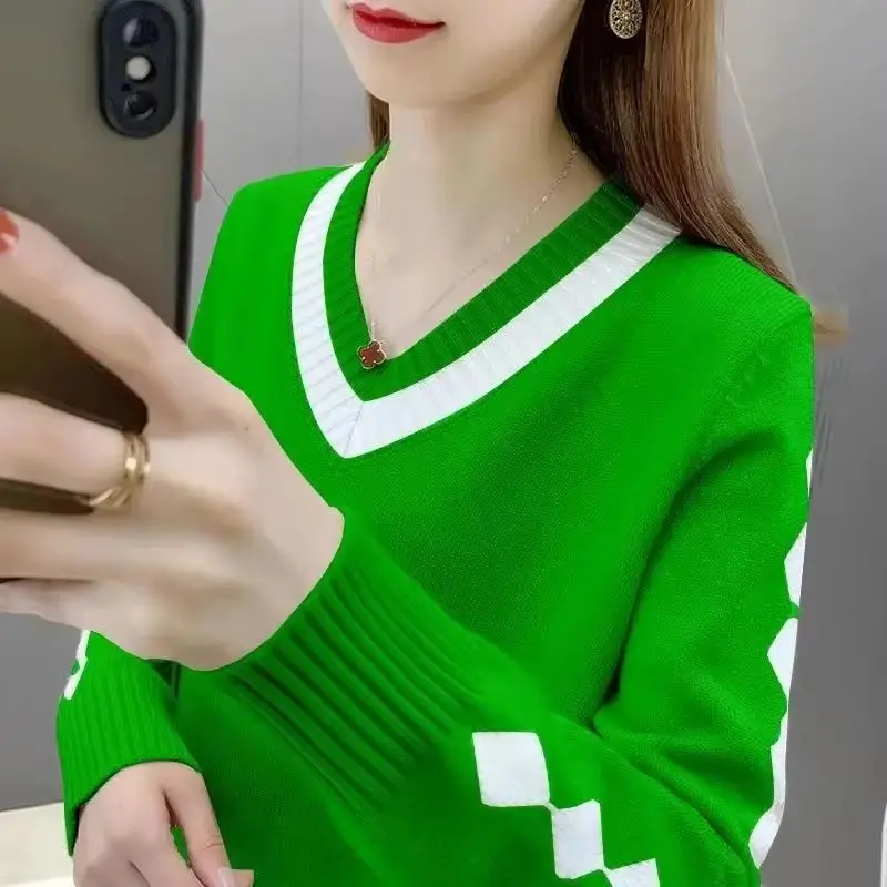 

New 2025 Women Sweater Autumn Winter V-neck Long Sleeve Sweater Pullovers Knitwear Female Casual Knit Jumper Tops Lady