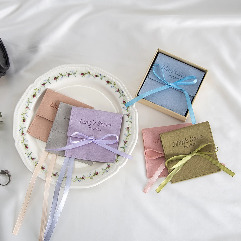 

100Pcs Luxury Personalized Logo Jewelry Microfiber Half Cover Ribbon Bag Wedding Favor Gift Packaging Flannel Suede Velvet Pouch