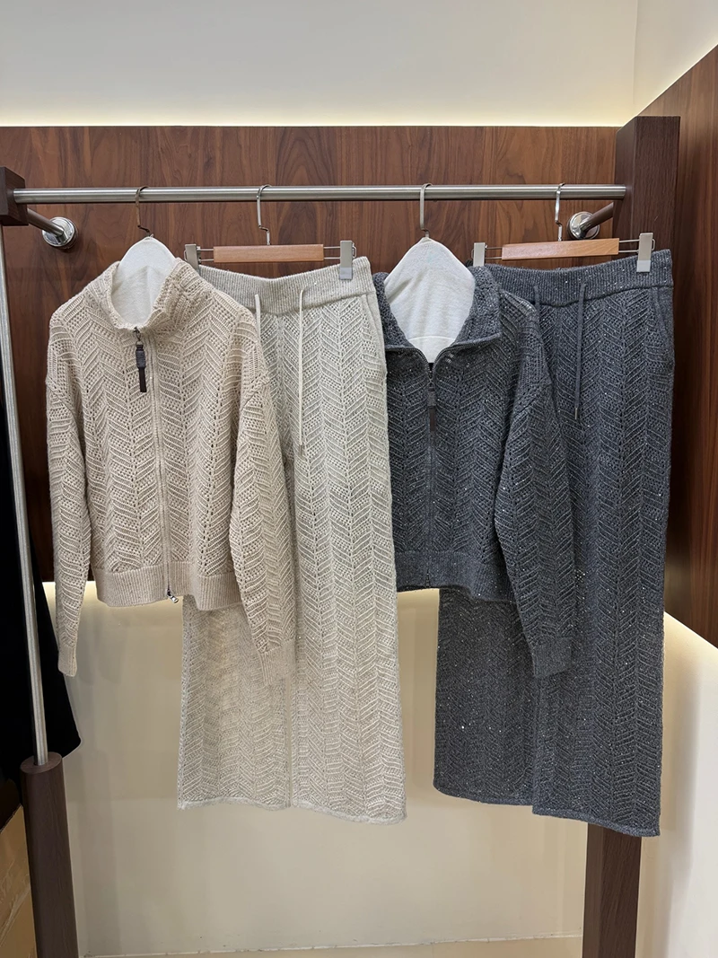 Conjunto de Dos Piezas para Mujer: Chaqueta de Punto Calado con Cierre y Pantalones Anchos de Lurex