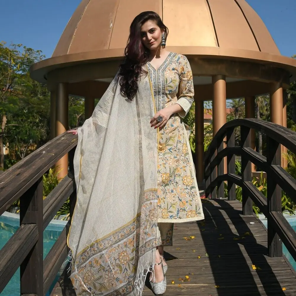 

Salwar Kameez Handmade Printed Work Dupatta Fully Stitched Kurti Pant