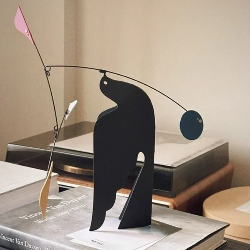 Bird Ornaments Modern Metal Ornament Miniature Elegant Creative Luxury Sculptures Aesthetic Table Accessories Home Decorations