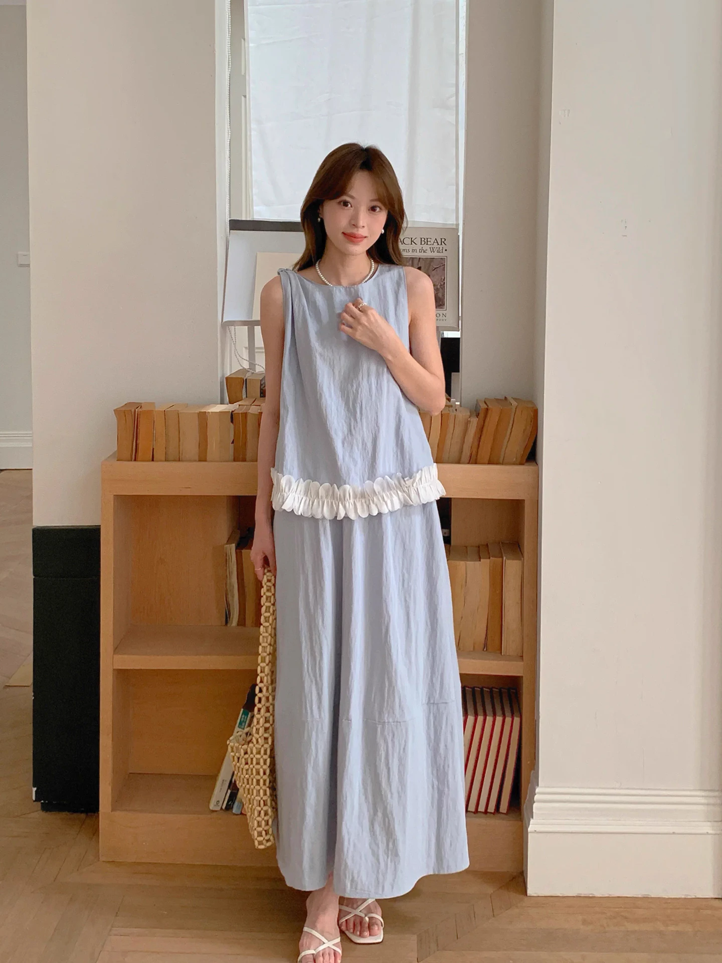 

Summer New Style Women's Fashion Set High Waist Vest Sleeveless Side Collar Tie Waist Black Skirt Polyester Fiber