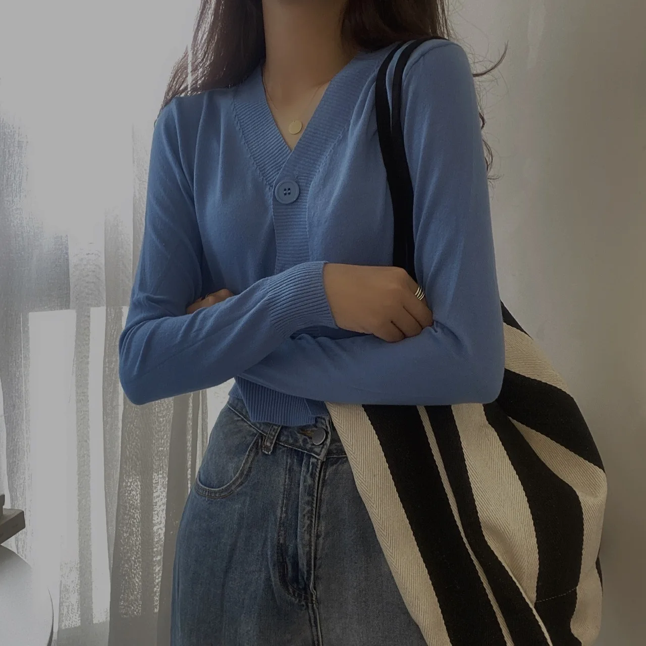 Button Pullover Long Sleeve Sweater Women V Neck Short Top Ladies Autumn Winter Clothes Slim Streetwear Solid Knitted Cardigan B