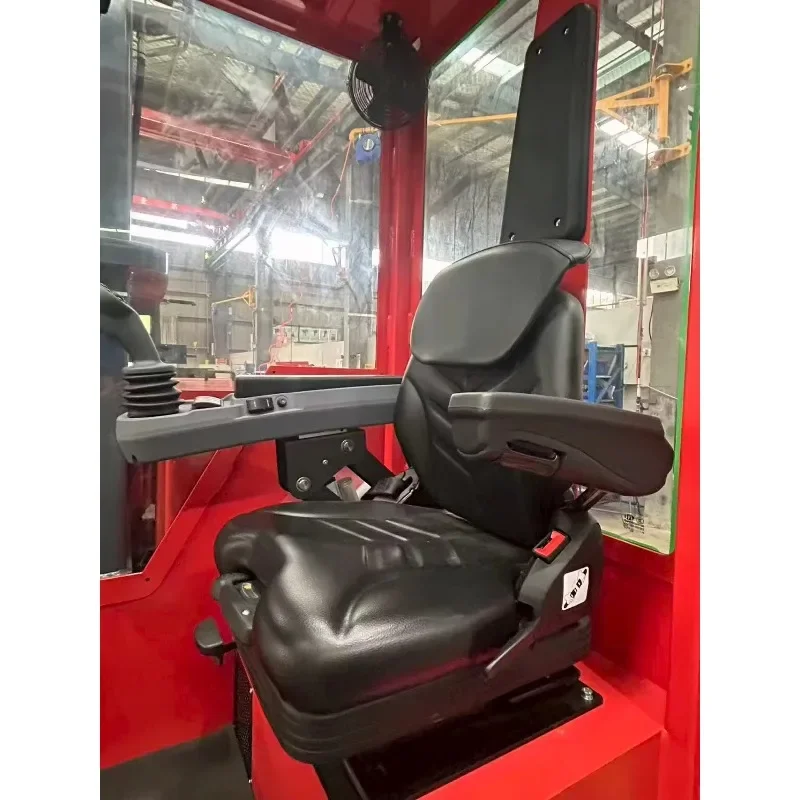 Multi Directional Fork Lift For Wood Processing Plant zero Turning Radius Safe Enclosed Cabin Certified Forklift Supplier