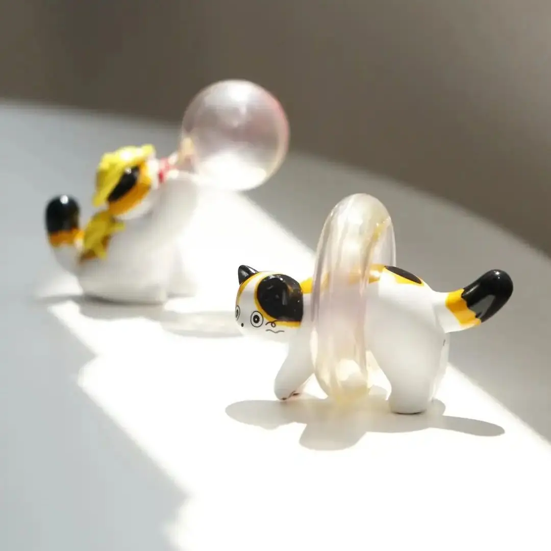 In Stock Qualia capsule toys Neko hachi calico Cat and Soap Bubble Mascot Figure naughty kitten bathing heart ornament gasha