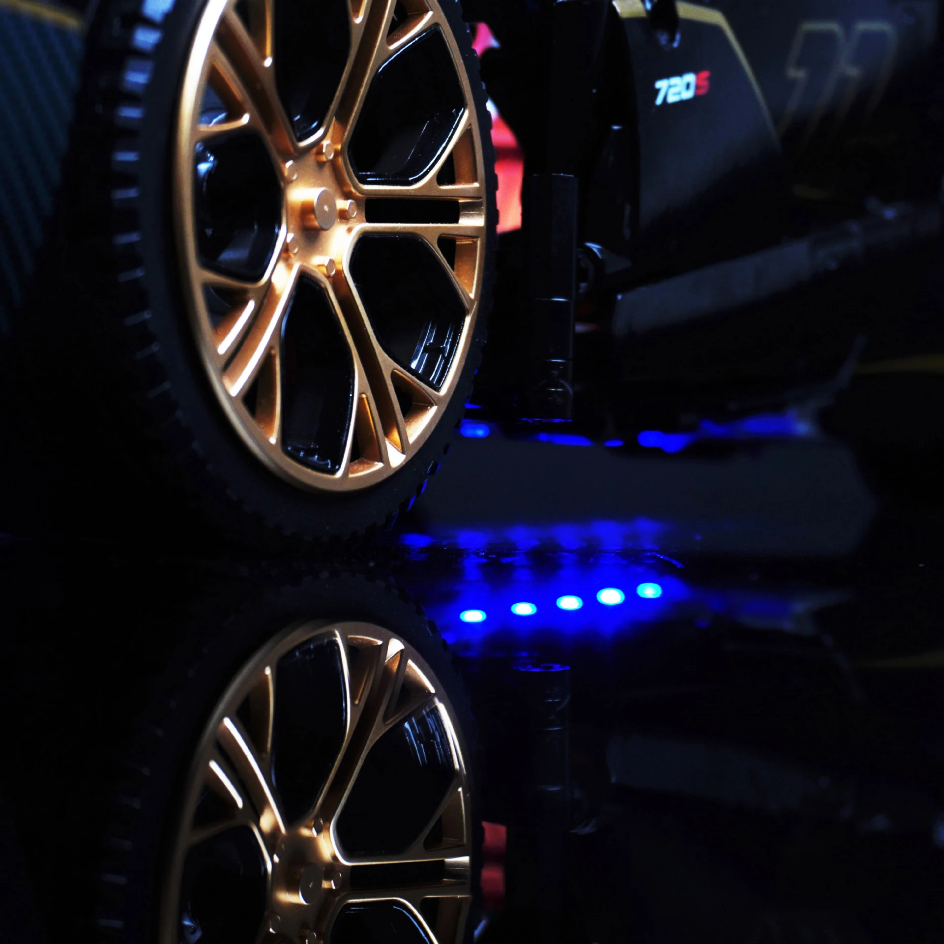 DIY-LED-Beleuchtungsset für 10625, dunkles Supercar-Gebäudemodell, ferngesteuertes Beleuchtungsset für umwandelbare Sportwagen (nur Lichter)