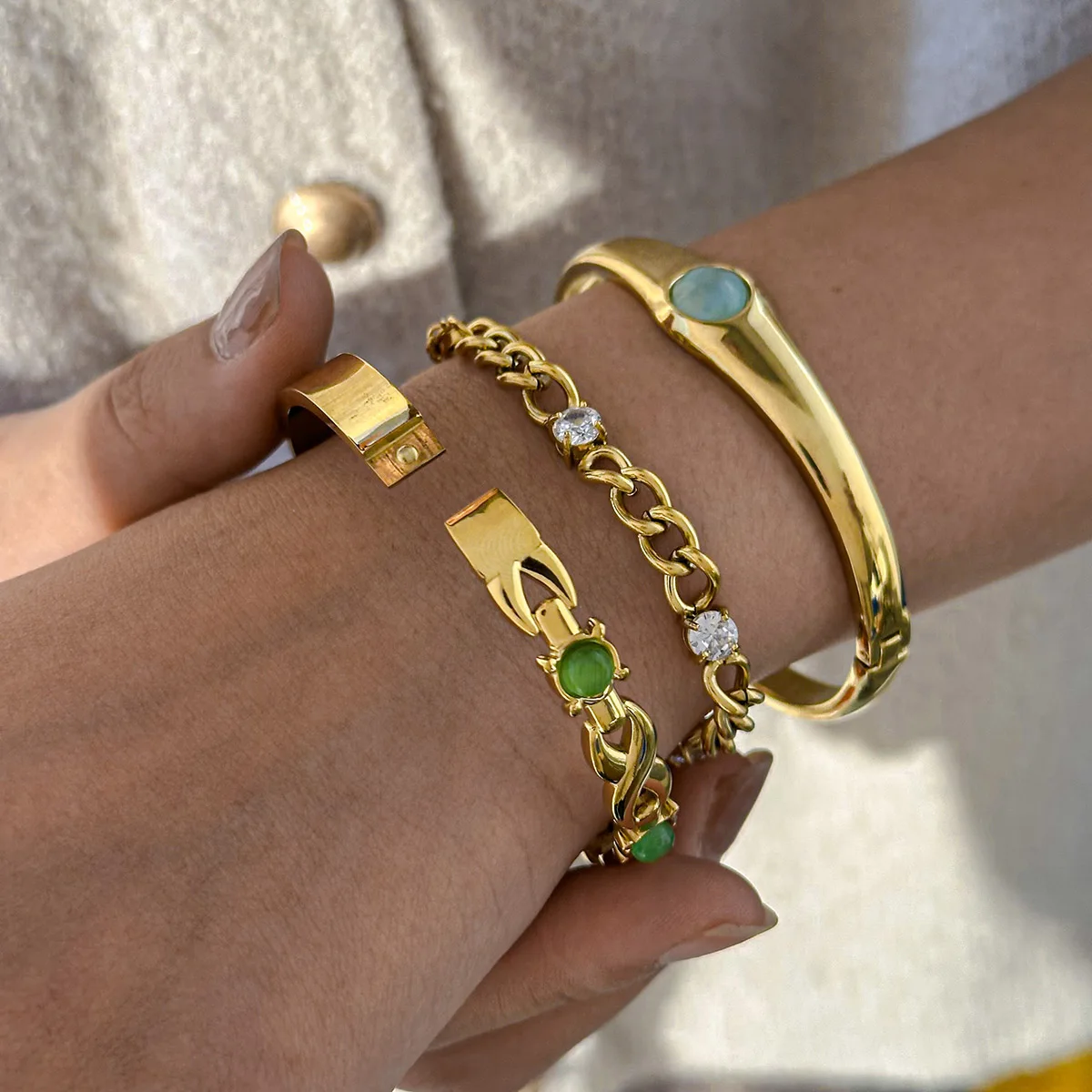 

Golden Women's Hand Bracelet Stainless Steel Jewelry Plated 18K Gold Round Heart Shape Cat Eye Stone Luxury Bangles Party Gifts