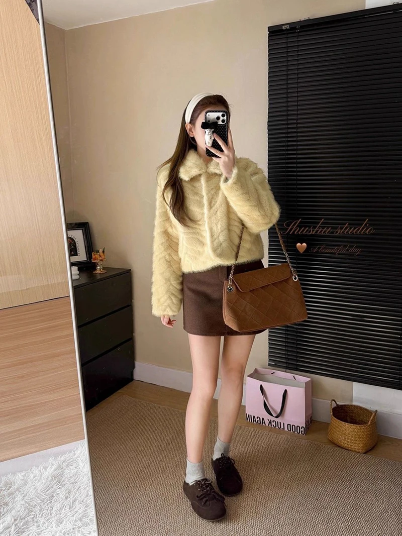 Chic Cream Women Faux Fur Jacket Lapel Collar Button Down Coat Long Sleeve Cropped Loose Luxury Cozy Winter Outerwear Top