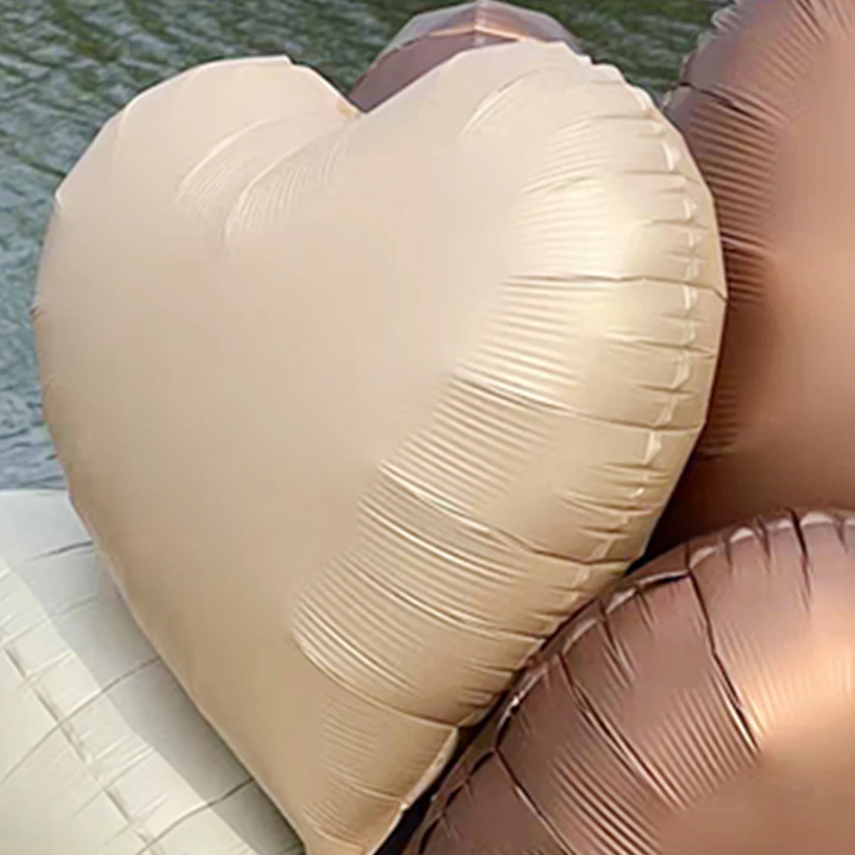 18-inch cream retro love balloon scene decoration