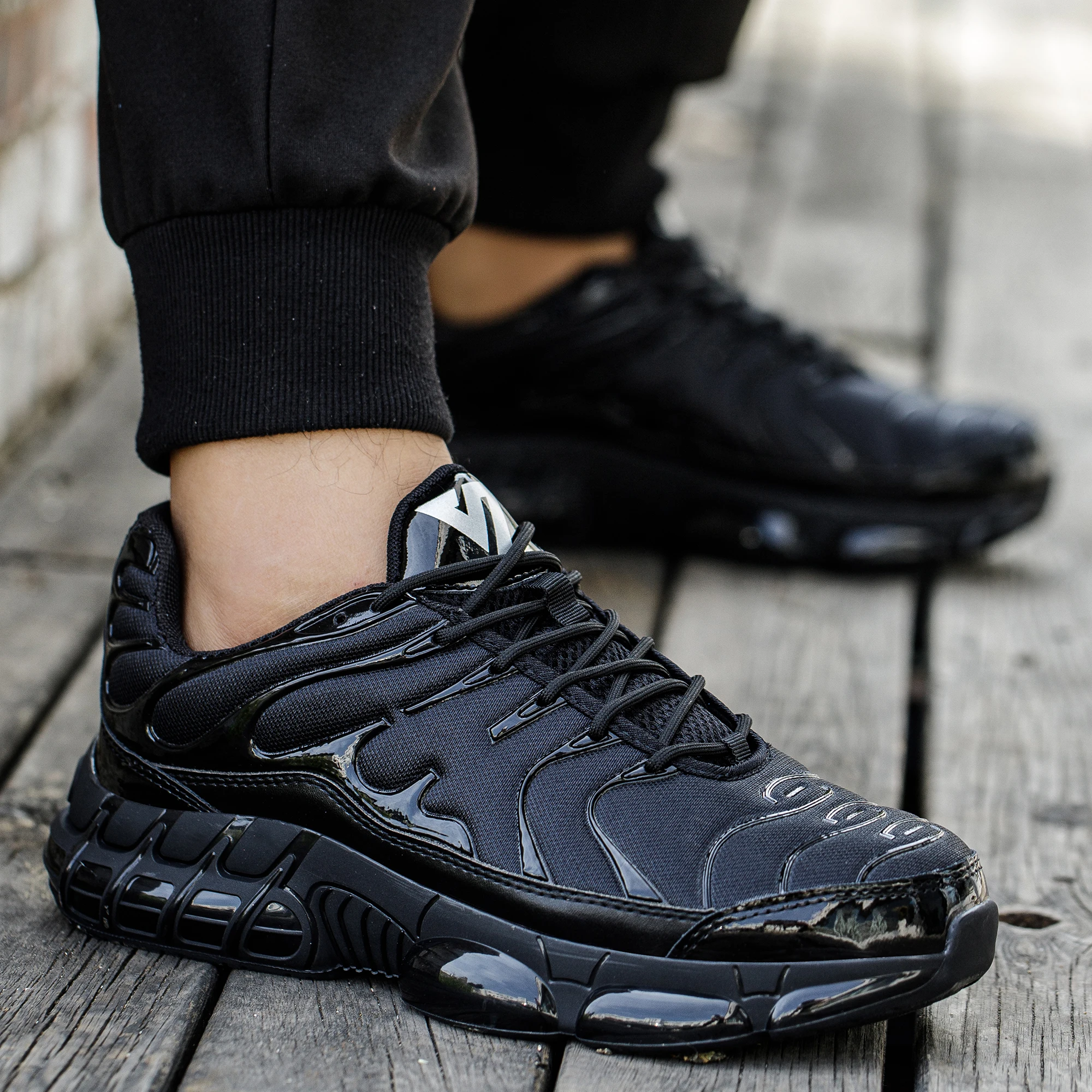 Safety Shoes Work Sneakers Steel Toe Men Puncture-Proof Work Boots Indestructible Security Boots Light Weight Hiking Sneakers