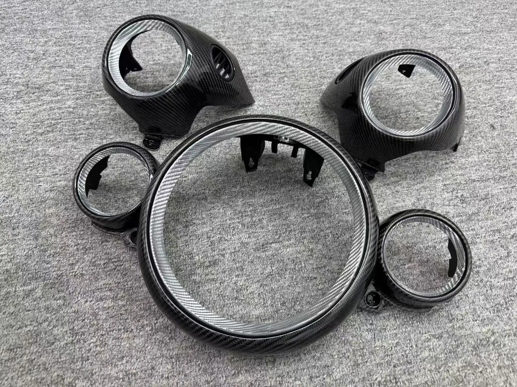 حار بيع ألياف الكربون الحقيقية الداخلية تنفيس الهواء زينة السيارات قطع غيار السيارات مناسبة لسيارات BMW MINI R56 R57