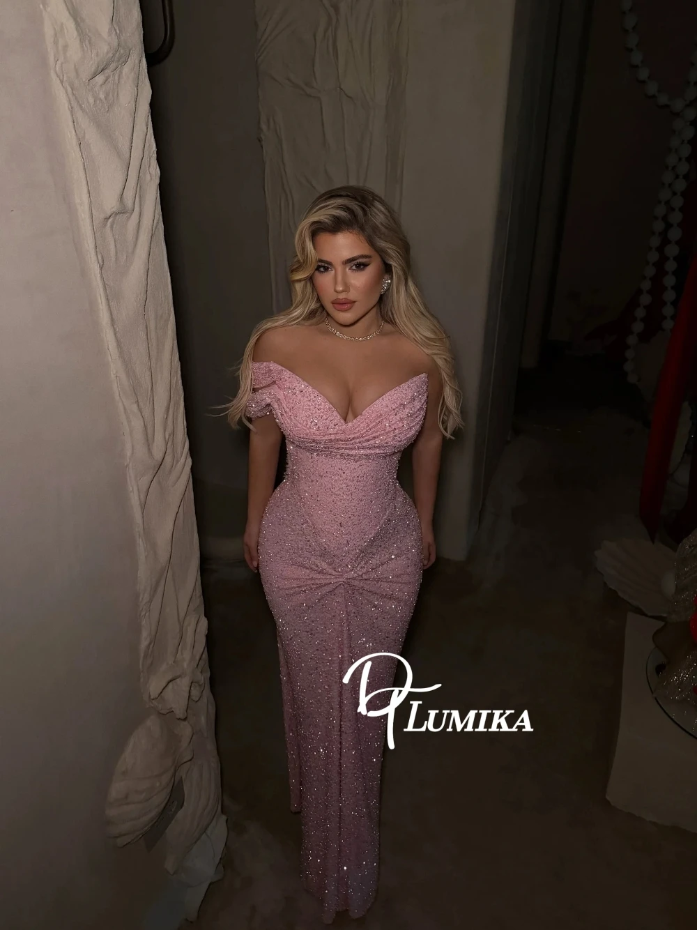 

Pink Dazzling Sexy V Neck Evening Dress Customized Bodycon One Shoulder Cocktail Gown For Women Beaded Pleated Formal Wear
