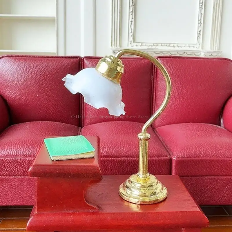 Lampada da tavolo camera da letto modello realistico vintage scene bambolo house game