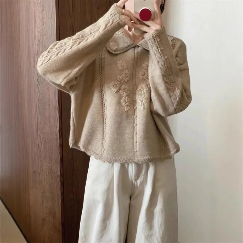 

Fall/Winter New Style Retro Three-Dimensional Flower Soft Style Flowy Lace Knit Top