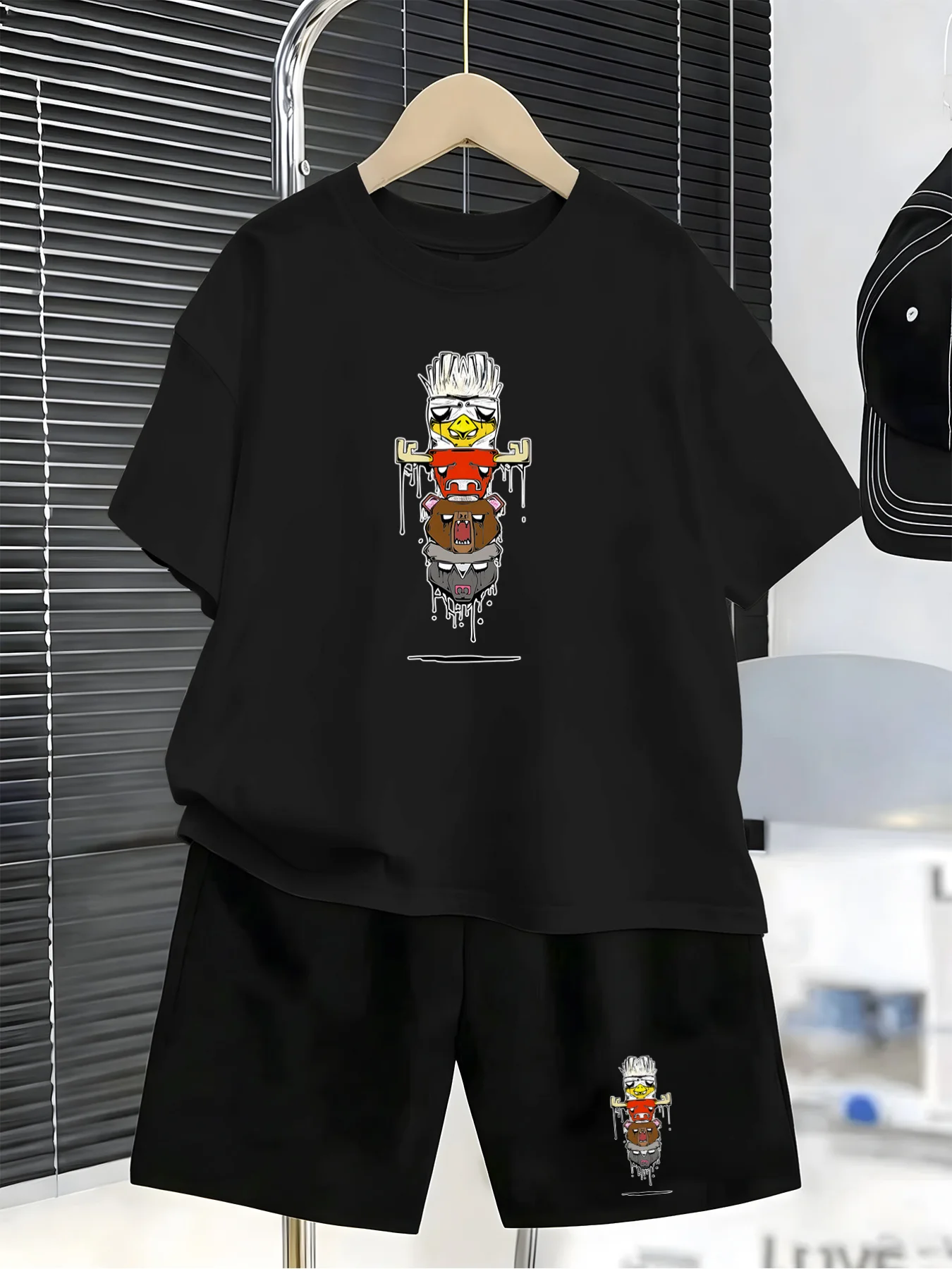 Boy's Summer Two-piece Suits Vertical Version Stacked Cool Moves Head Graffiti Printing Short Sleeve T-shirt Shorts
