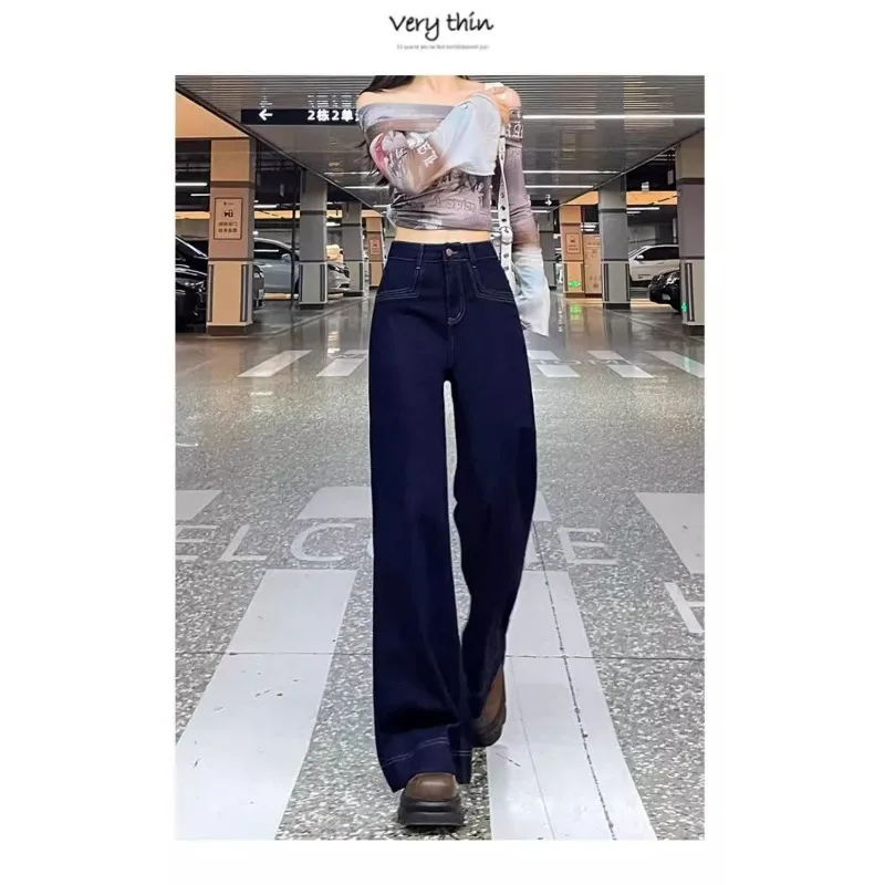 جينز أزرق من قماش الدنيم واسع الساق للنساء لربيع وخريف 2025 نمط جديد عالي الخصر مرن للتخسيس سروال فضفاض بطول الأرض