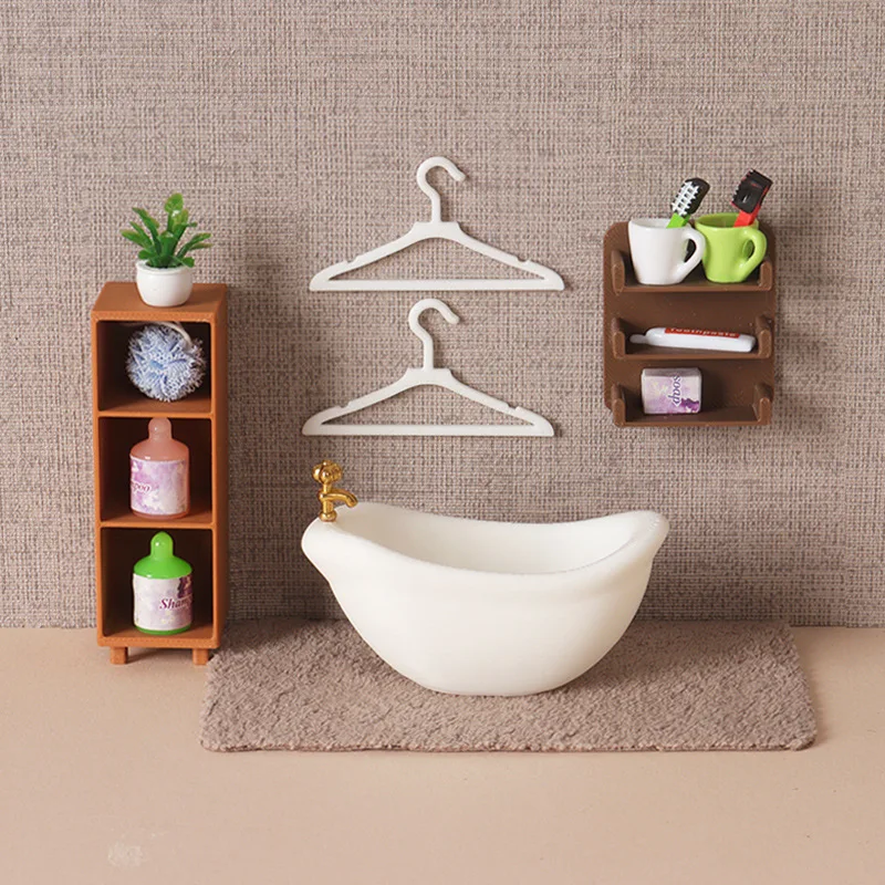 

Миниатюрный набор для ванной комнаты для кукольного домика в масштабе 1:12, белая ванна и вешалки с аксессуарами для туалетных принадлежностей, декор для диорамы