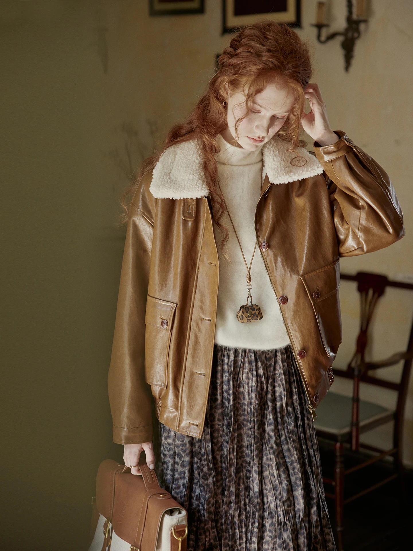 

Женское модное зимнее теплое кожаное пальто Cpiaja с большим воротником, из овчины, в стиле Aosphere Sense Solitary Hero Circle