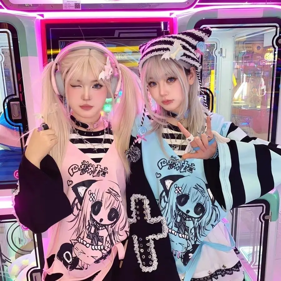 

Japanese Subculture Anime Print Graphic T Shirts Autumn New Fake Two Pieces Long Sleeves Loose Grunge Women T-shirt Y2k Top