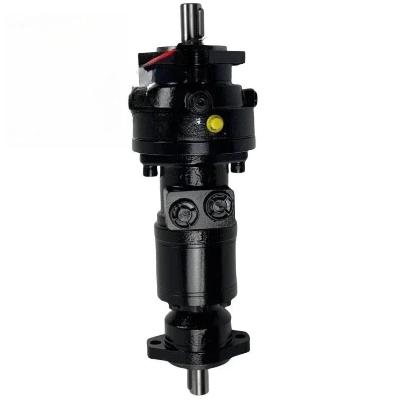 Double shaft hydraulic motor with brake