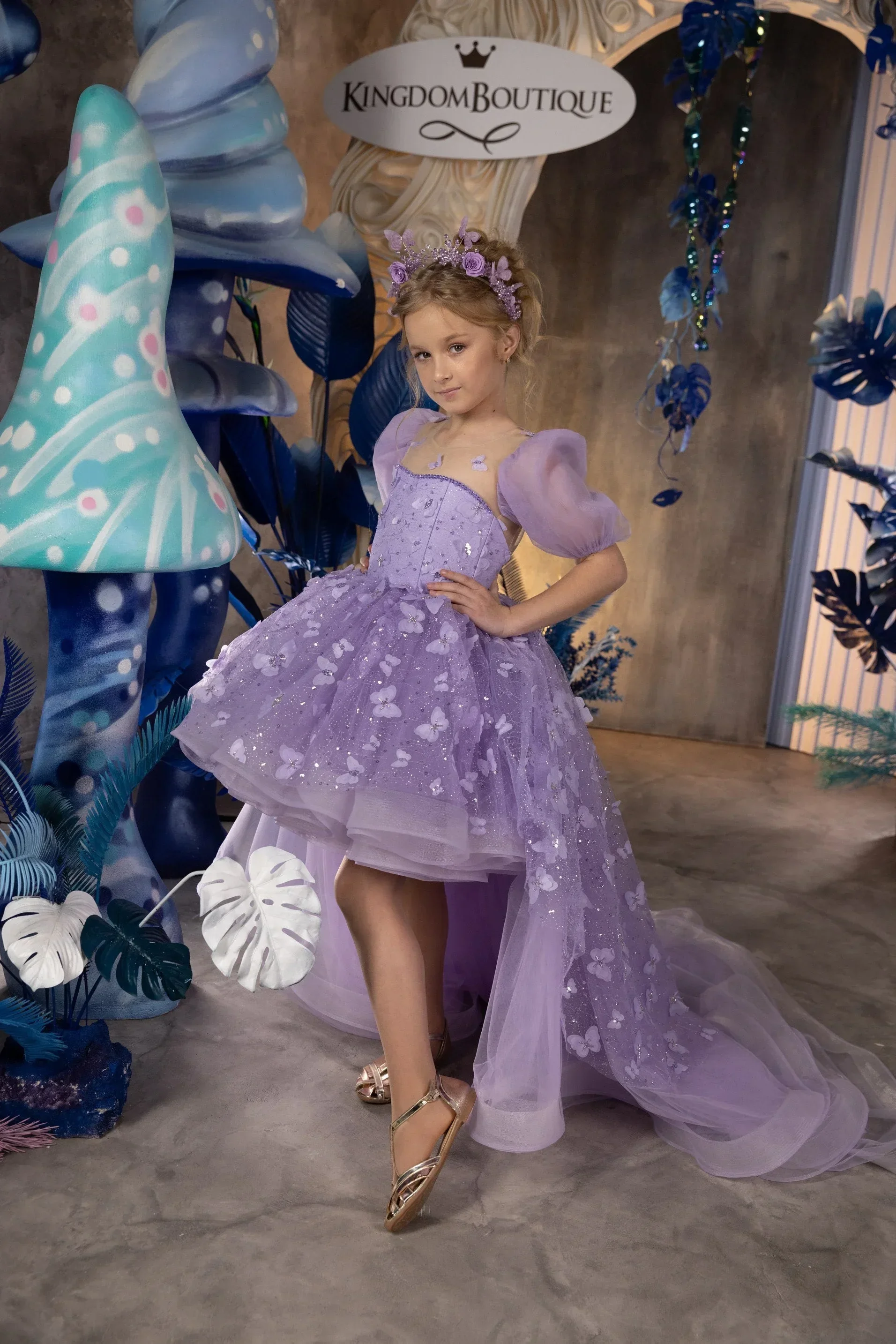 Gaun Komuni Pertama Pesta Ulang Tahun Anak Panjang Tinggi-Rendah Applique Kupu-kupu 3D Gaun Gadis Bunga Ungu untuk Pernikahan