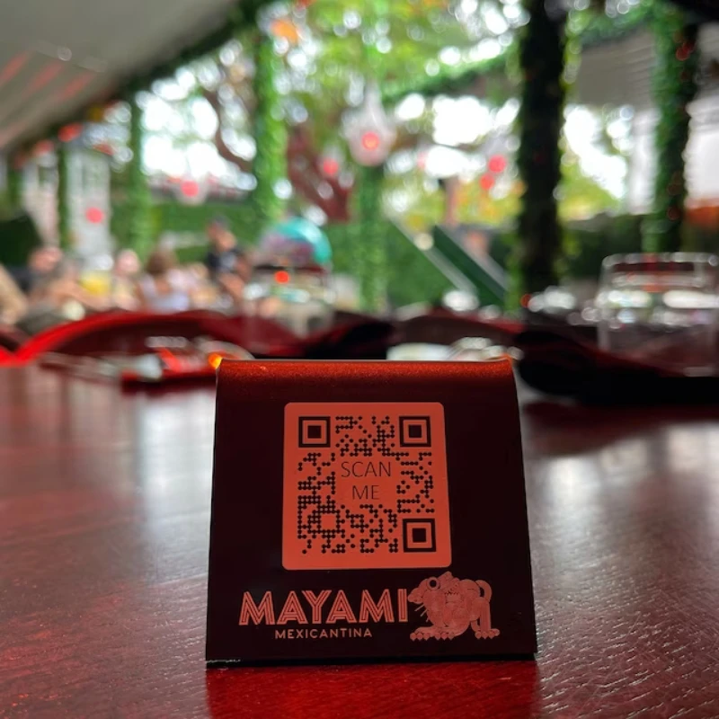 Niestandardowe akrylowe stojaki na Menu QR, znak kodu Qr, podłącz WiFi QR, wyświetlacz ceny wolnostojący, blat Menu qr, znak stołowy