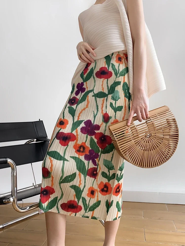 Women Miyake Pleated Flower Printed High Waist Back Slit Straight Skirt Summer New Fashion Causal Designer High Quality Clothes