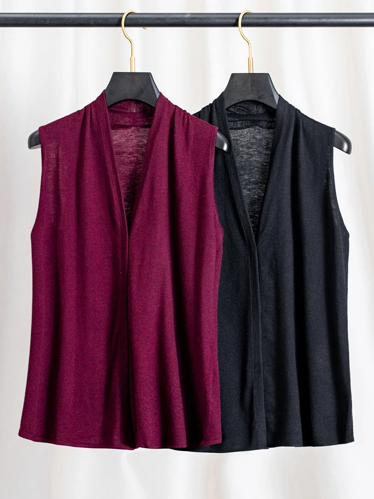 

Women's Cashmere Knitted Top Sleeveless Deep V-neck Base Layer Spring Autumn New Style Simple Design Comfortable Fit Knitwear