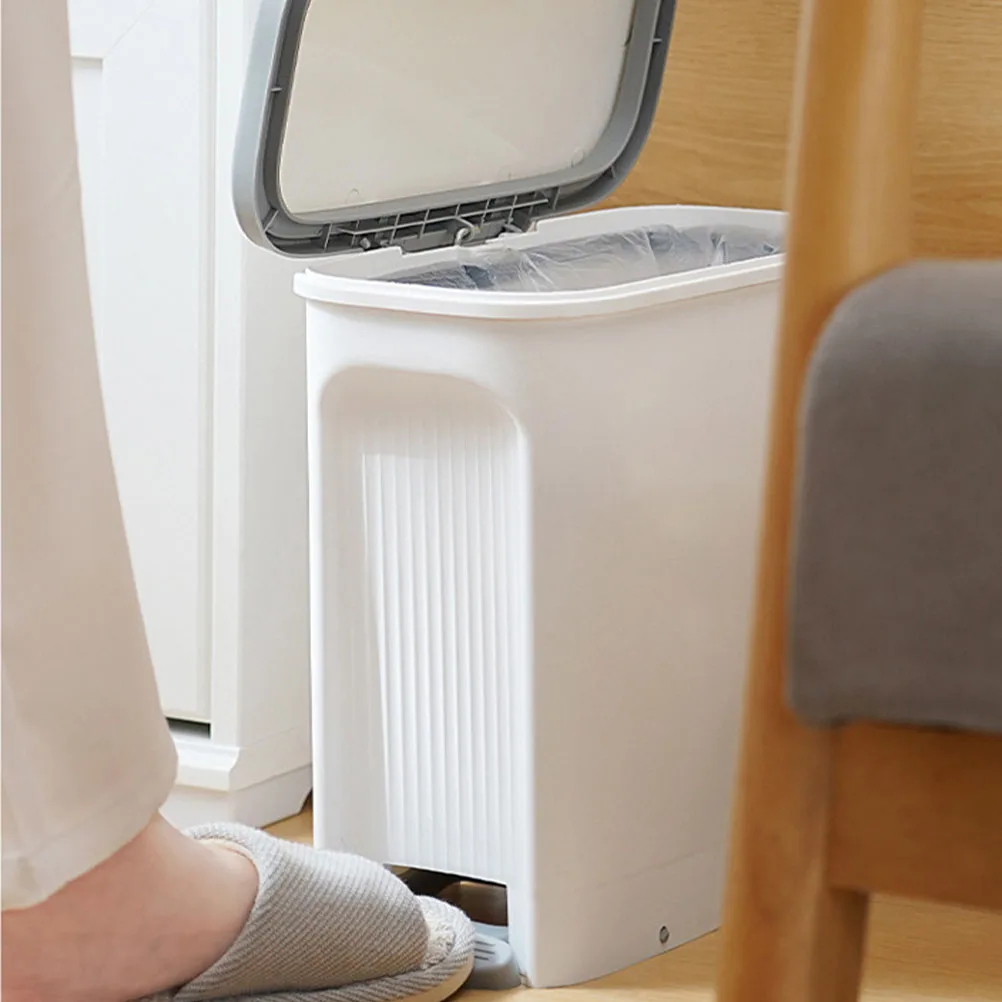 

Plastic Thickened Bucket Small Trash Can Lid for Bathroom Kitchen Bedroom Office Waste Bin Step Style Foot Pedal Design Storage