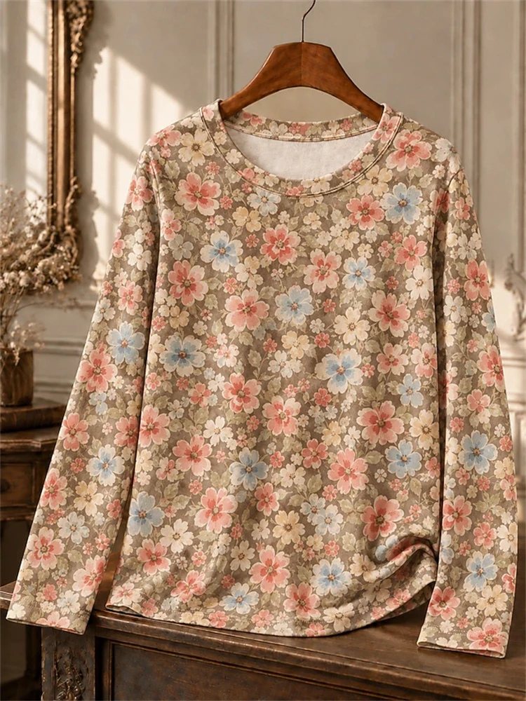 Women’s Casual Autumn Loungewear: Vintage Ditsy Floral Print Pullover Long-Sleeve Top with A Street-Style Vacation-Ready Vibe