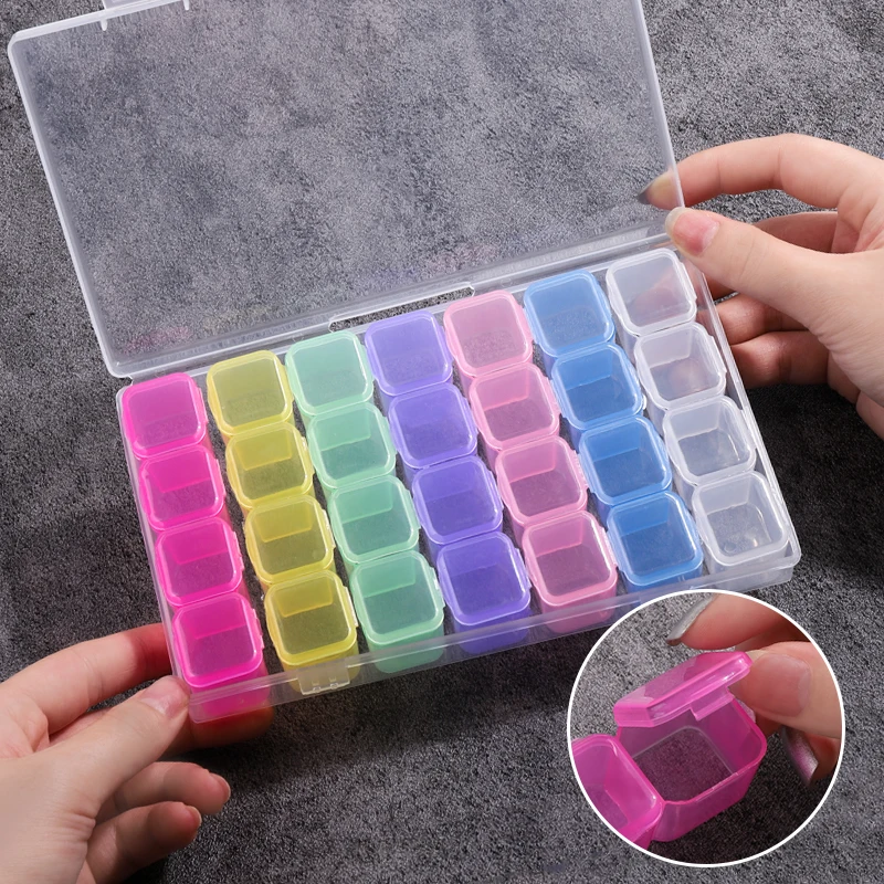 Scatola portaoggetti per Nail Art griglie Multiple gemme di gioielli rimovibili sigillate singolarmente contenitore con punta falsa organizzatore di