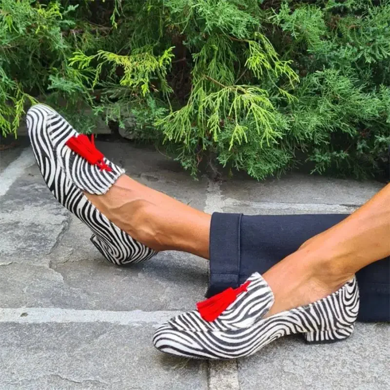 2024 New Women\'s Shoes Spring Autumn Tassel Low Heel Round Head Large 40-43 Shallow Mouth Leopard Pattern Casual Lofers Shoes