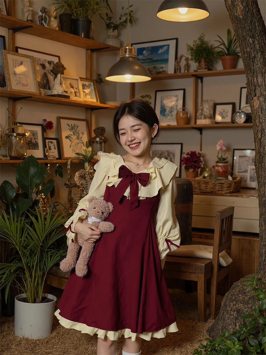 ชุดเดรสผู้หญิง ชุดราตรีทรงบอลกาวน์ ผูกโบว์ ดีไซน์อ่อนเยาว์ ผ้ากำมะหยี่ ช่วยให้ดูผอมเพรียว สายเดี่ยว ผ่าข้าง จับจีบ ผ้าเรียบเนียน ลายเกล็ดหิมะ นุ่มละมุน สำหรับงานเลี้ยง