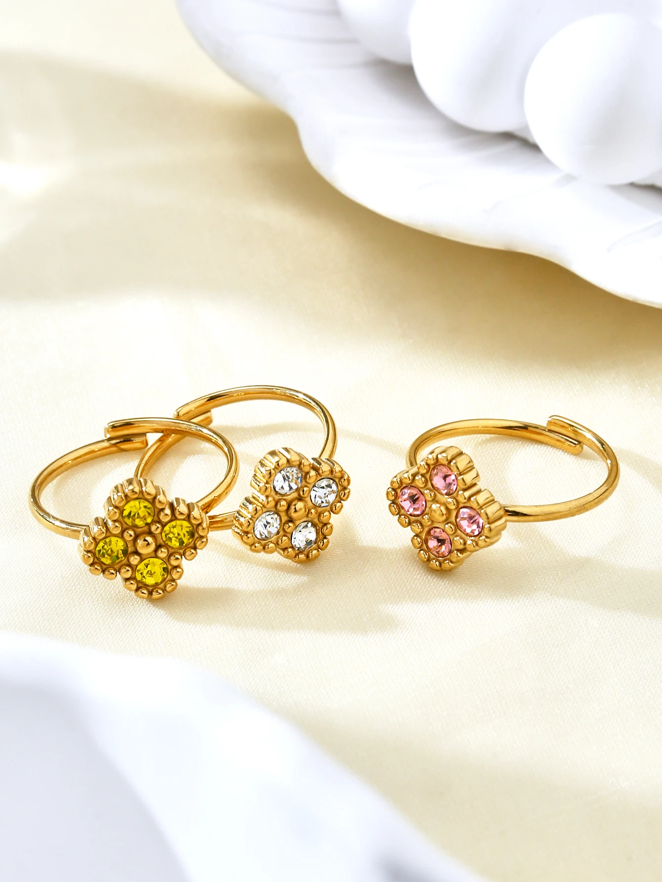 1 قطعة متخصصة شخصية الدوبامين مائة الفولاذ المقاوم للصدأ 18K مطلية بالذهب الملونة الماس البرسيم الدائري للنساء