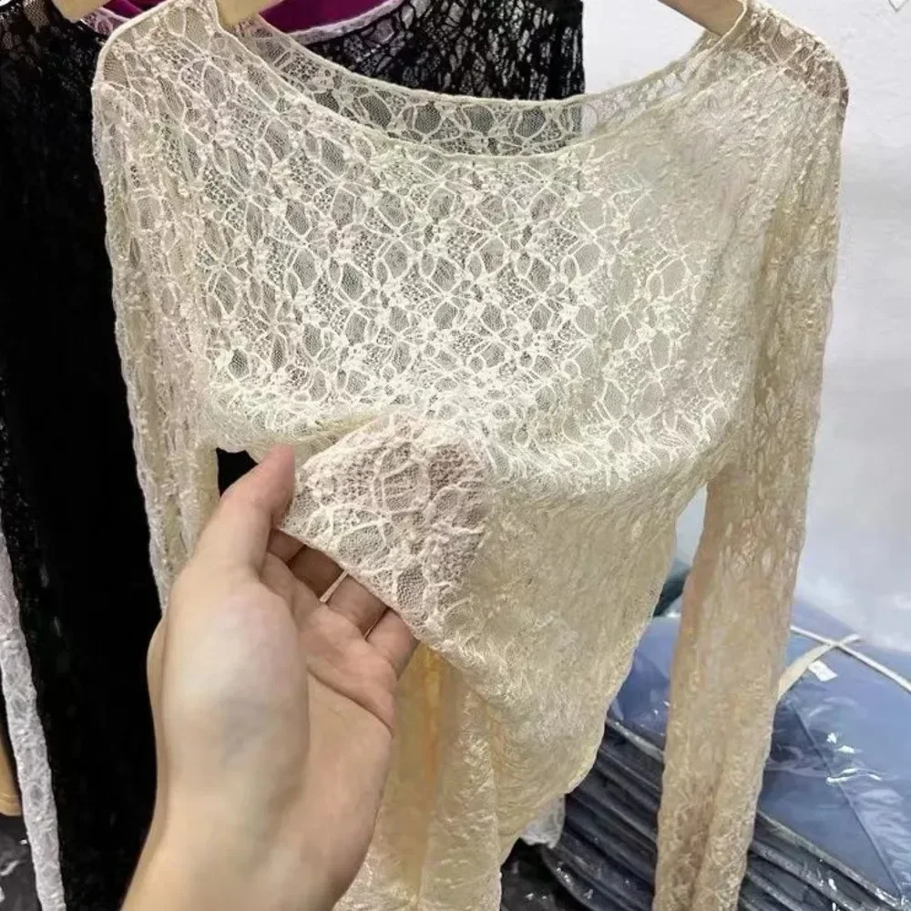 Damski seksowny koronkowy sweter z okrągłym dekoltem, lekko przezroczysty haczyk w kwiaty Slim Fit z długim rękawem Kolekcja wiosna jesień