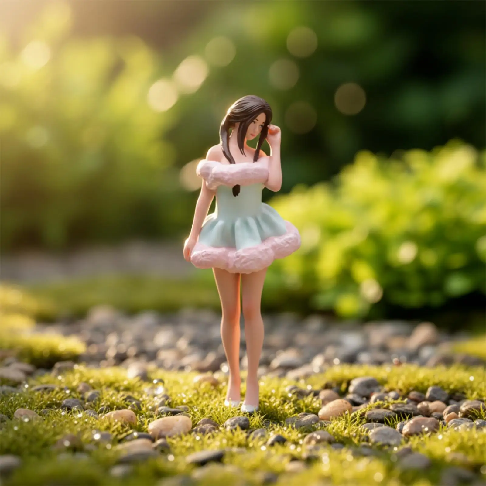 Cute Resin Girl Character Miniature Scene Figure for Fairy Garden Decor Dollhouse Props Tabletop Ornament Collection