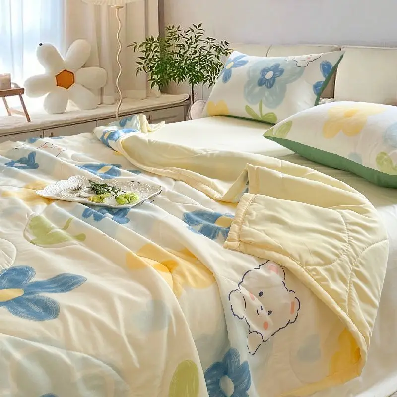 

Summer Thin Quilt Cartoon Print Quilt Air conditioning Quilt Lightweight Comforter Four-season Single Bed Quilt