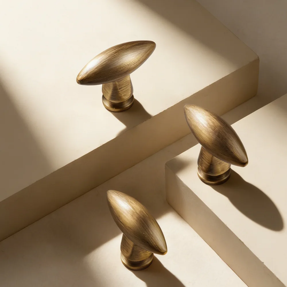 Solid Brass Furniture Handles CRetro-inspired Distressed Finish Design Abinet Knobs Cabinet Drawers T-bar Handle Knob