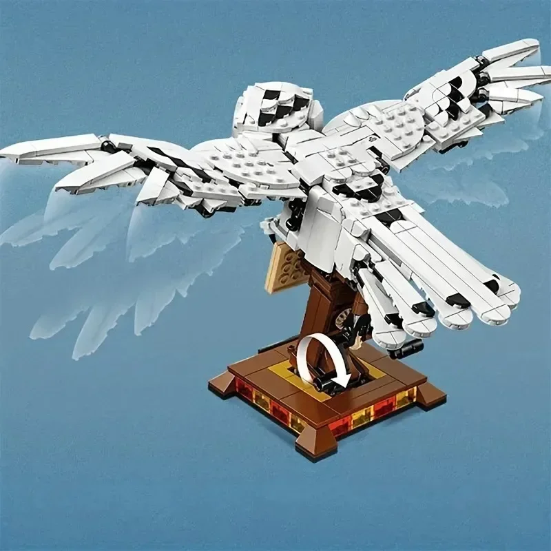 630pcs Magical World of Wizards Mechanical Hedwig Snowy Owl Deliver Letter Model Building Blocks Toy Compatible With Brick