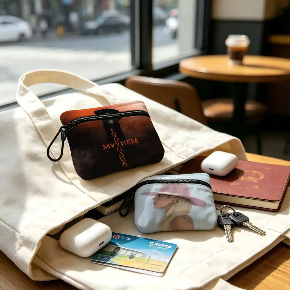 Legendary singer L-Lady Gaga Portable Oxford Fabric Mini Wallet Carabiner Design Small Coin Bag For Cards Keys Earphones